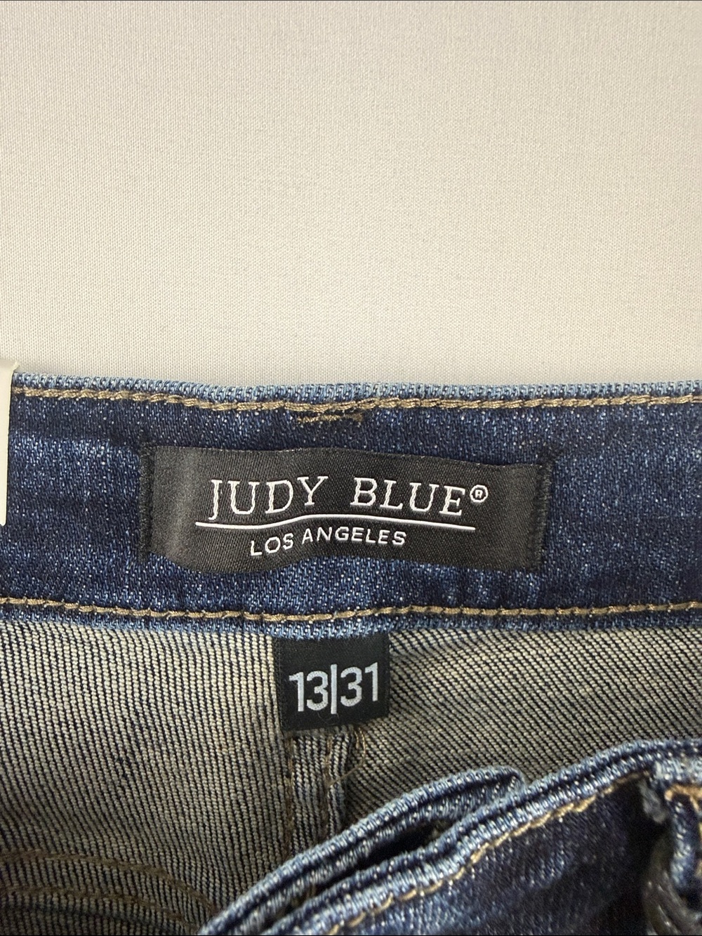 Judy Blue High Rise Skinny Jeans Raw Hem Ankle Women's Size 31 - Picture 5 of 10